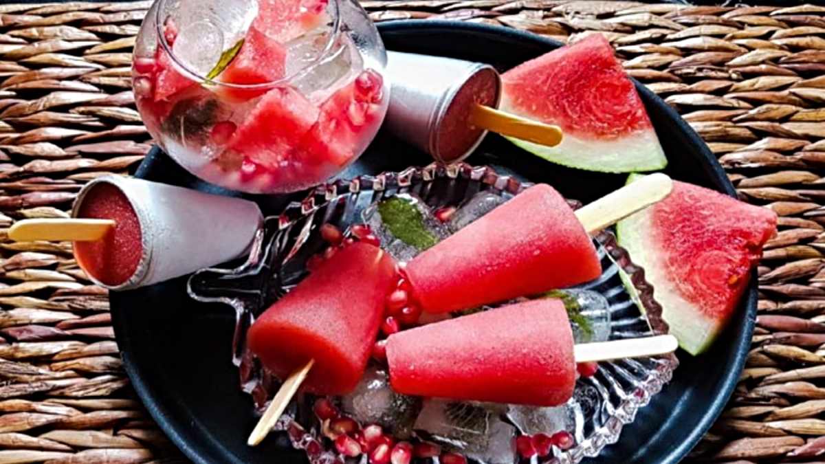 गर्मियों में ठंडा और स्वादिष्ट डेजर्ट चाहिए? ट्राई करें तरबूज की कुल्फी, जानिए आसान रेसिपी…