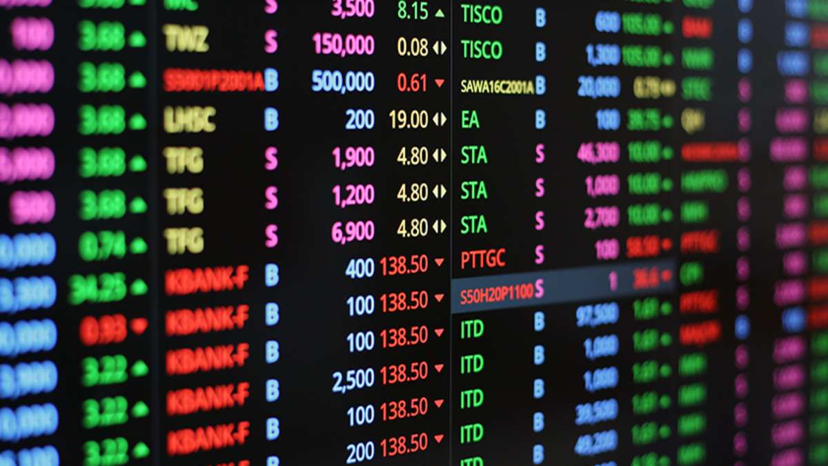 Share Market Update: RBI की पॉलिसी से पहले बाजार में उतार चढ़ाव जारी, गिरने के बाद संभला बाजार…