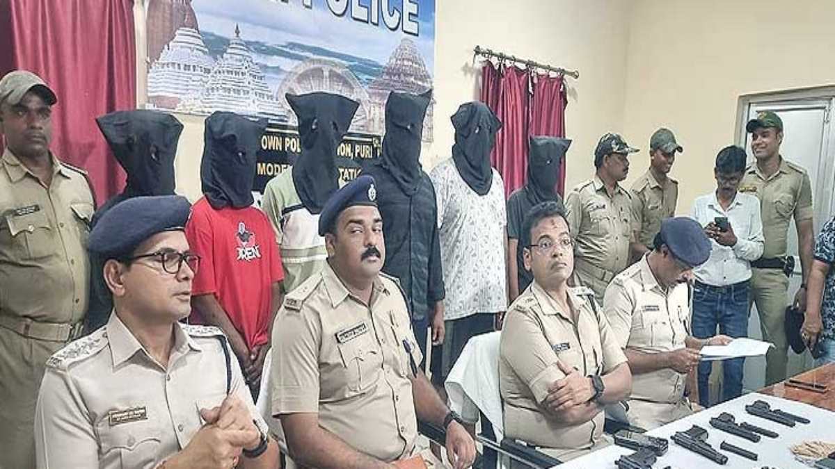 Odisha News: पुलिस ने हथियार तस्करी गिरोह का किया भंडाफोड़, 6 आरोपी गिरफ्तार