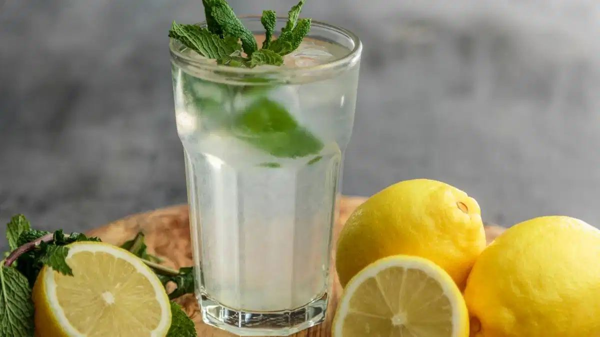Lemonade Making Tips: नींबू पानी बनाते समय क्या आप भी तो नहीं करते ये गलतियाँ? जानिए सही तरीका