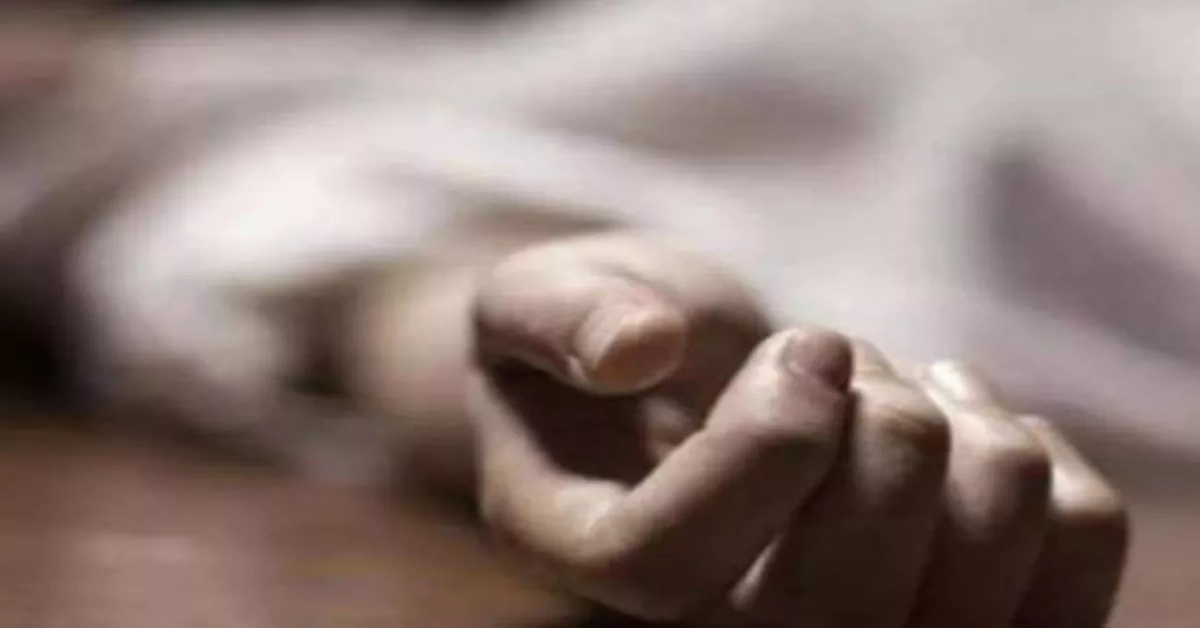 बकरे की जगह खुद की कुर्बानी : शख्स ने रेता अपना गला, पत्र में लिखा- इंसान बकरे को पाल-पोसकर कुर्बानी करता है, मैं अपनी कुर्बानी अल्लाह रसूल के नाम कर रहा हूं