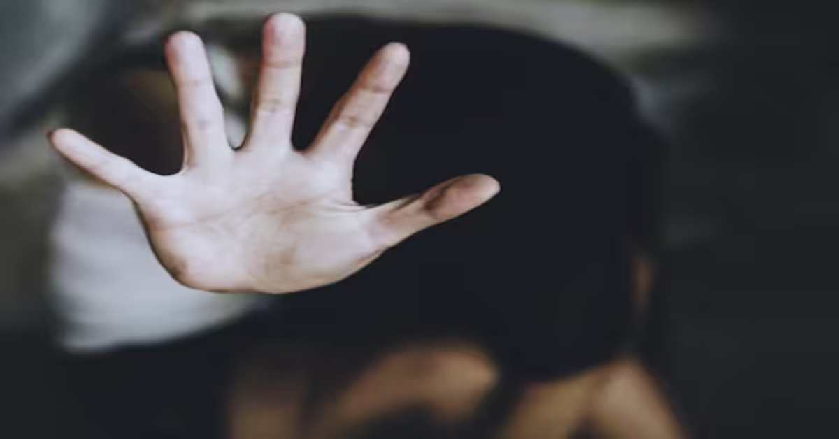 ‘हवस की आग’ में जली मासूमः घर के बाहर खेल रही बच्ची को उठा ले गया दरिंदा, किया रेप, दर्द से चीखी तो…