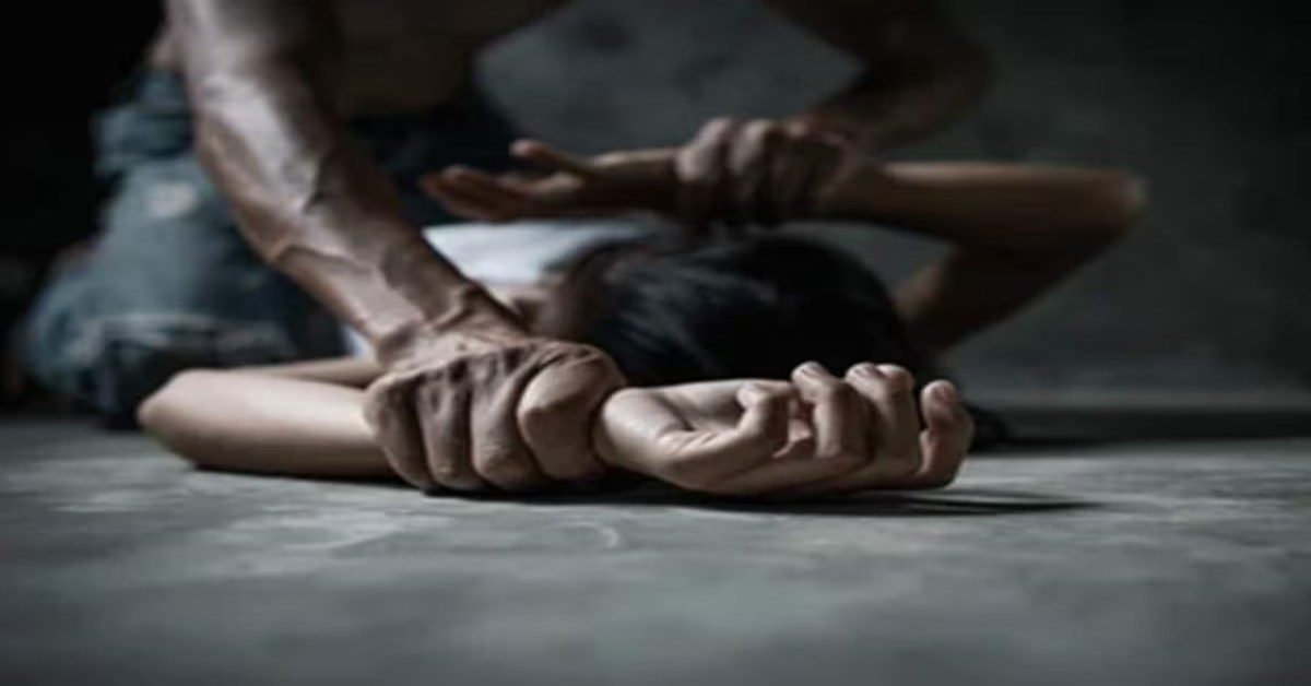 हवस और दरिंदगी की दास्तां: जिम संचालक ने महिला साथी से किया रेप, रिसॉर्ट में दिया वारदात को अंजाम