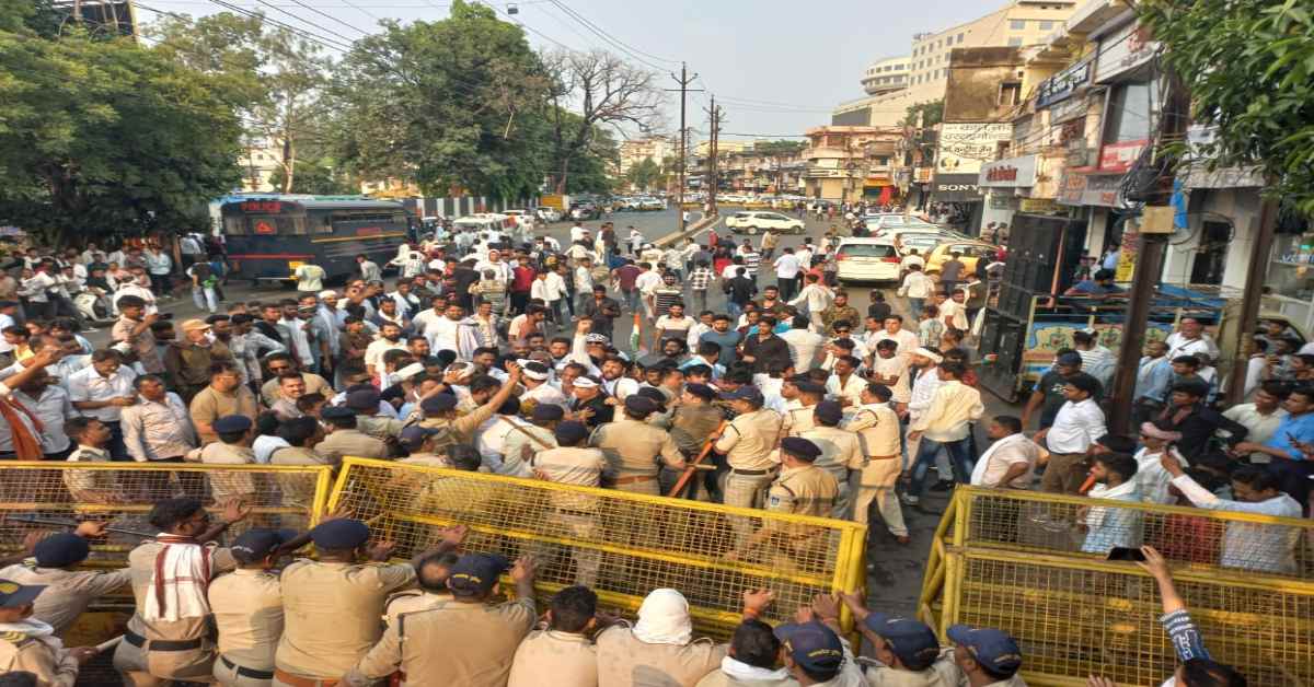 ‘कुंभकर्णी नींद में शासन-प्रशासन’, भ्रष्टाचार और कमीशन के खिलाफ कांग्रेस का हल्लाबोल, निगम कार्यालय घेरने के दौरान पुलिस से हुई धक्का-मुक्की