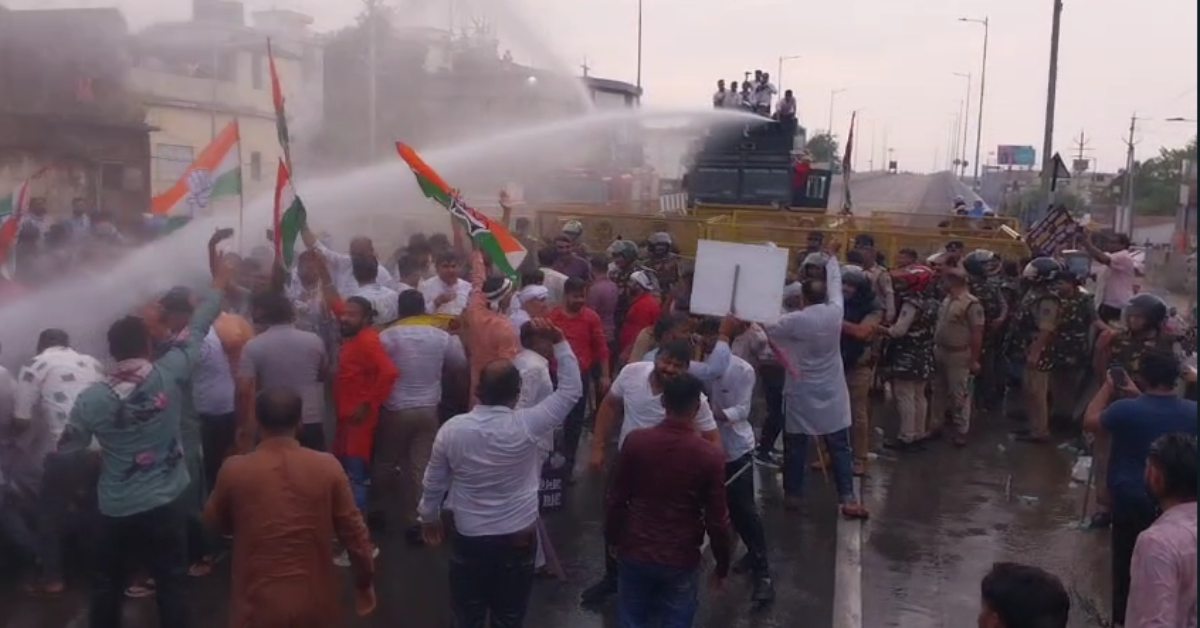 फ्लाईओवर को लेकर सियासी बवाल: उद्घाटन करने पहुंचे कांग्रेसियों को पुलिस ने खदेड़ा, कार्यकर्ताओं के साथ हुई धक्का-मुक्की