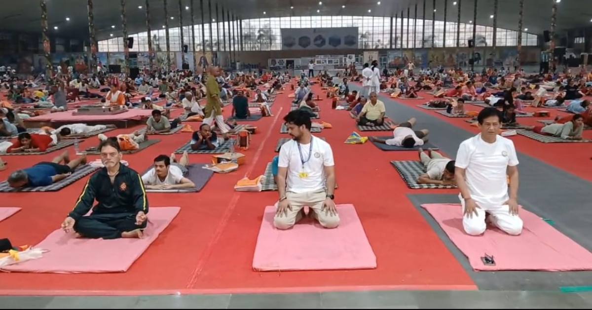 हरिद्वार में योग पर आधारित विशेष कार्यक्रम का आयोजन, जानिए क्या हैं योग के वैज्ञानिक, मानसिक, और आध्यात्मिक लाभ