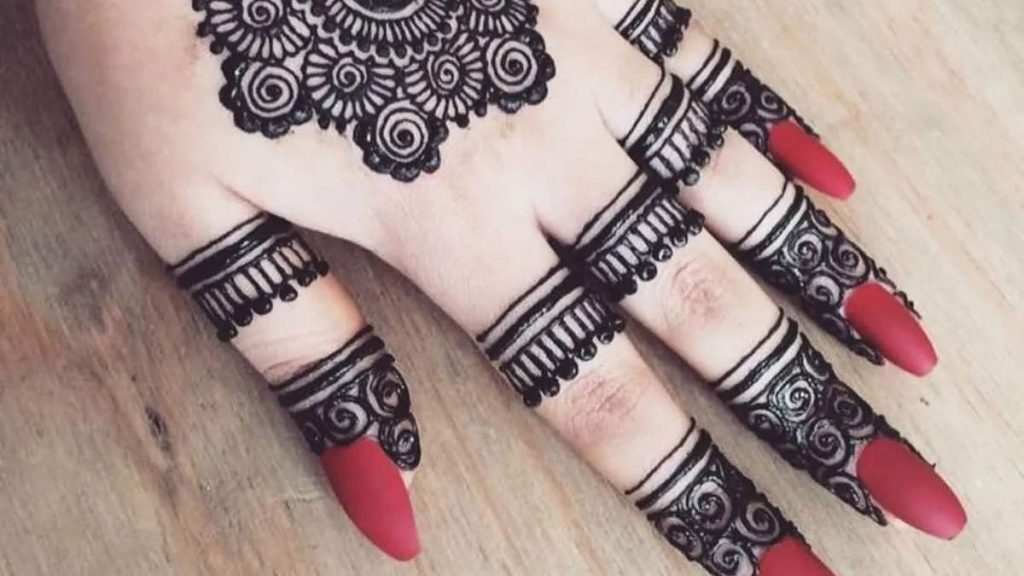 How To Remove Mehndi Stains From Nails