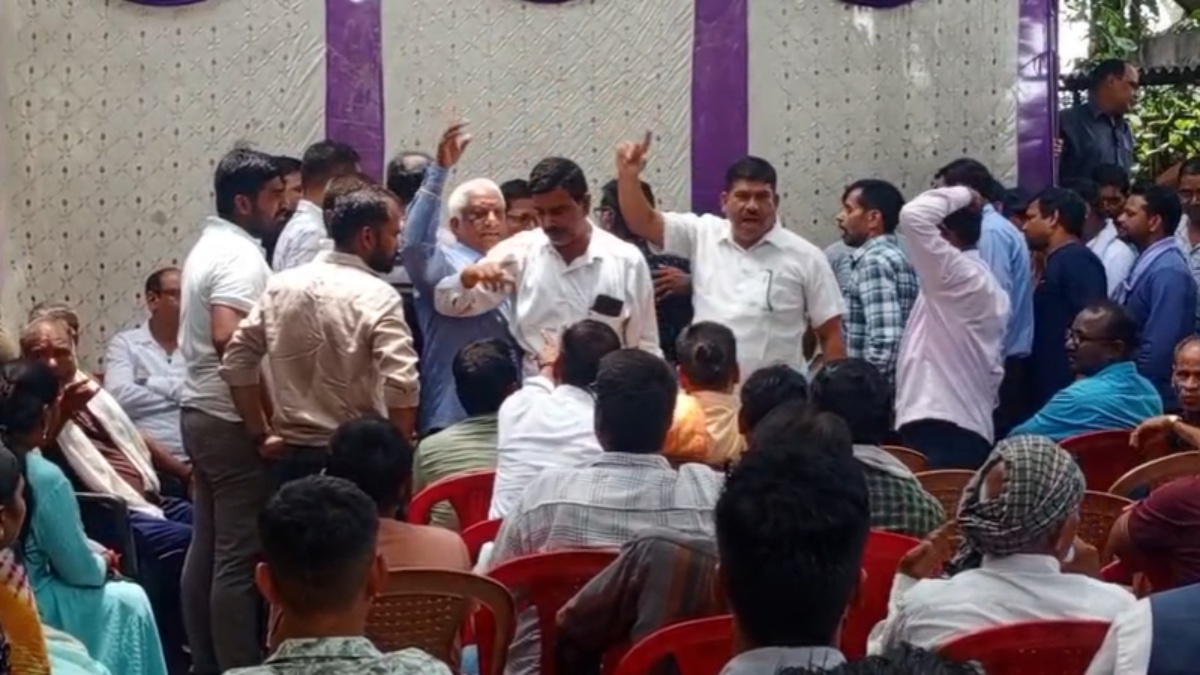 SECL की बैठक का ग्रामीणों ने किया बहिष्कार : कलिंगा कंपनी के सर्वे का जताया विरोध, 17 सूत्रीय मांगों की अनदेखी का लगाया आरोप