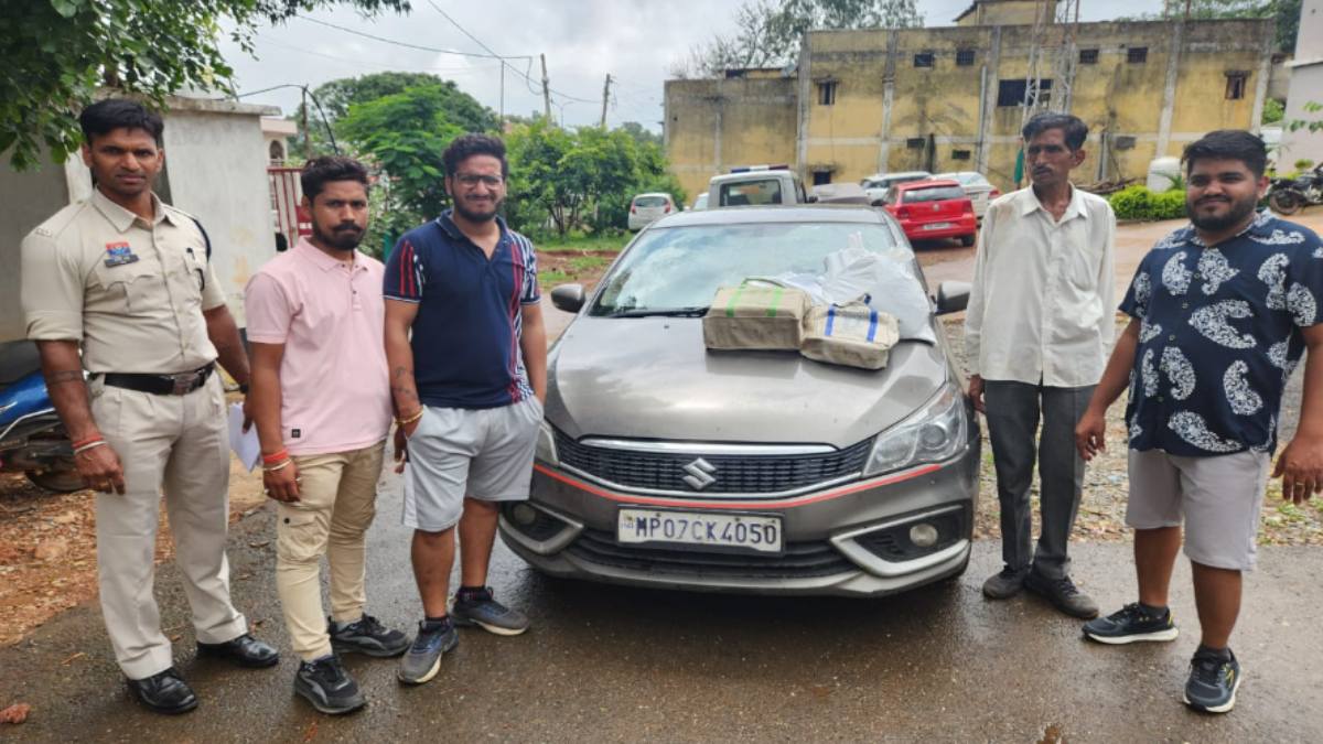 CG NEWS: 38 किलो चांदी के साथ पकड़े गए 4 लोग, तस्करी की आशंका…