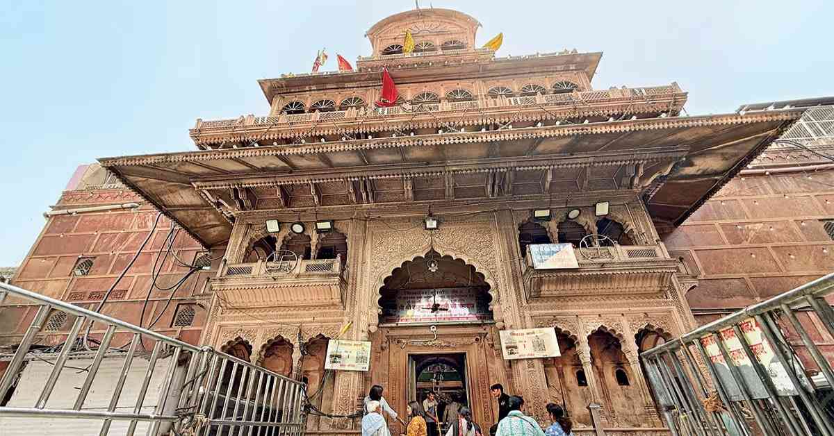 ऐसा महसूस होता है कि कान्हा कहीं…कुंज गलियों को न तोड़े सरकार, जानिए कॉरिडोर बनाने के खिलाफ क्यों हैं वृन्दावनवासी