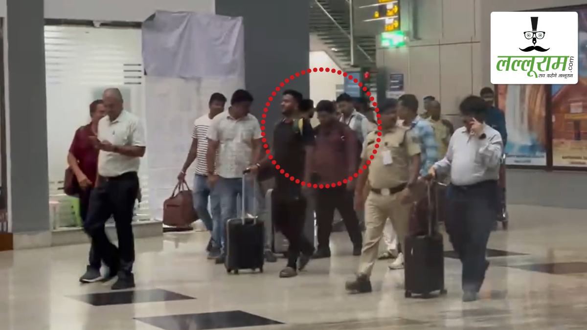 सूटकेस में शव मिलने का मामला: दिल्ली से गिरफ्तार हत्या के आरोपी एडवोकेट अंकित और शिवानी को लाया गया रायपुर, घटना से जुड़ा एक और VIDEO आया सामने
