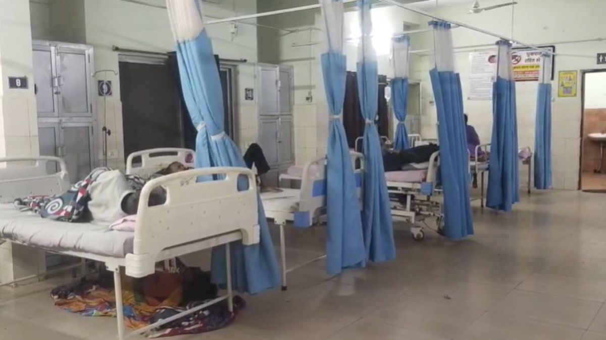 डायरिया का कहर : दूषित पानी से हफ्तेभर में 50 से अधिक लोग बीमार, तीन की मौत से दहशत में ग्रामीण, स्वास्थ्य विभाग ने गांव में लगाया कैंप