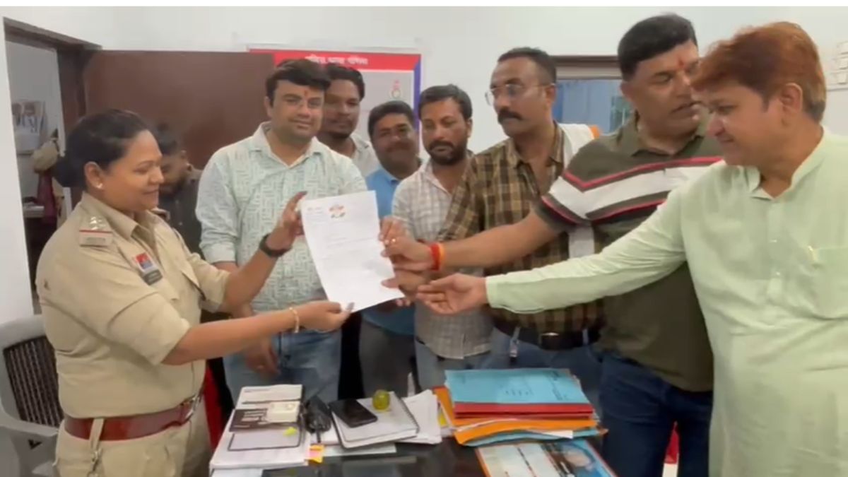 जिला अस्पताल मारपीट मामला : विधायक प्रतिनिधि से मारपीट करने वाले कर्मचारी पर FIR दर्ज