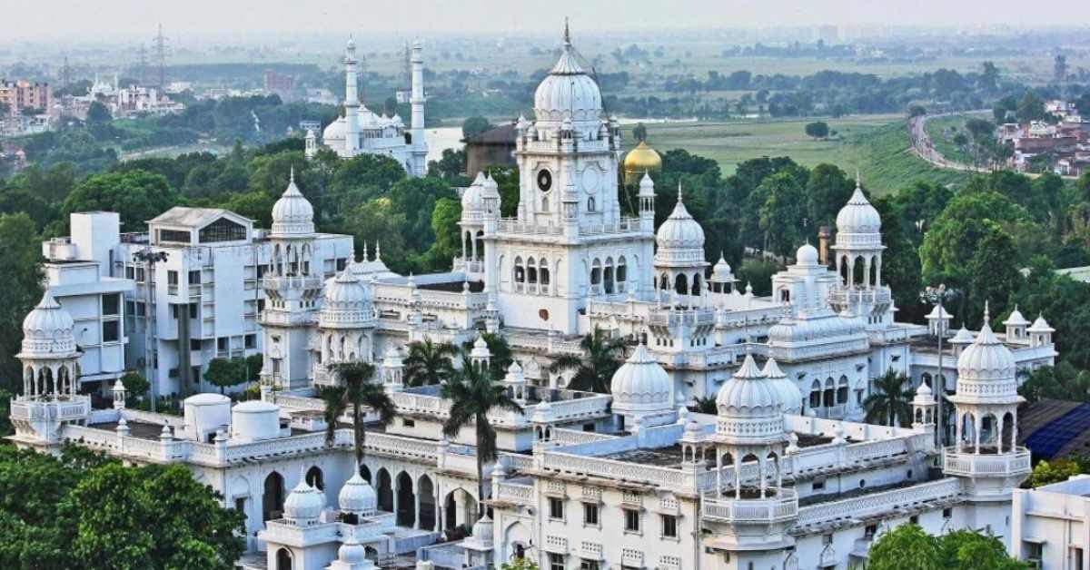 राजधानी का वीरप्पन कौन? KGMU के कुलपति आवास में लगा चंदन का पेड़ काट ले गए चोर, ग्रीन बेल्ट तैयार कर लगाए गए हैं अन्य औषधीय पौधे