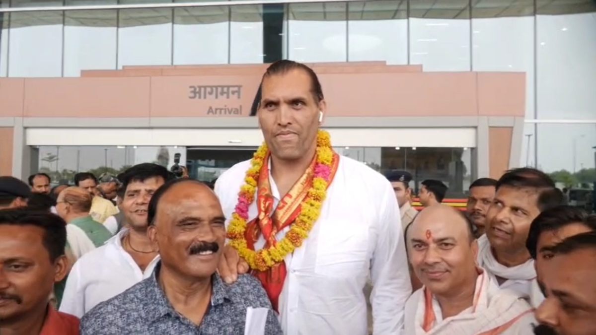 WWE रेसलर द ग्रेट खली ग्वालियर पहुंचेः MPL 2025 का करेंगे शुभारंभ, बोले- मोदी भारत के लिए अच्छा काम कर रहे