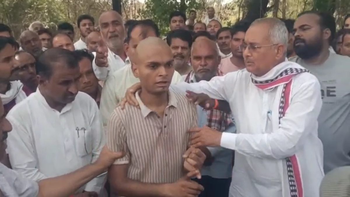 ‘मेरे पिता की मौत के जिम्मेदार कुछ नेता’: श्मशान में फूटा बेटे का दर्द, बोले- मेरे पापा ने पार्षदों के तनाव में दुनिया छोडी, वीडियो वायरल