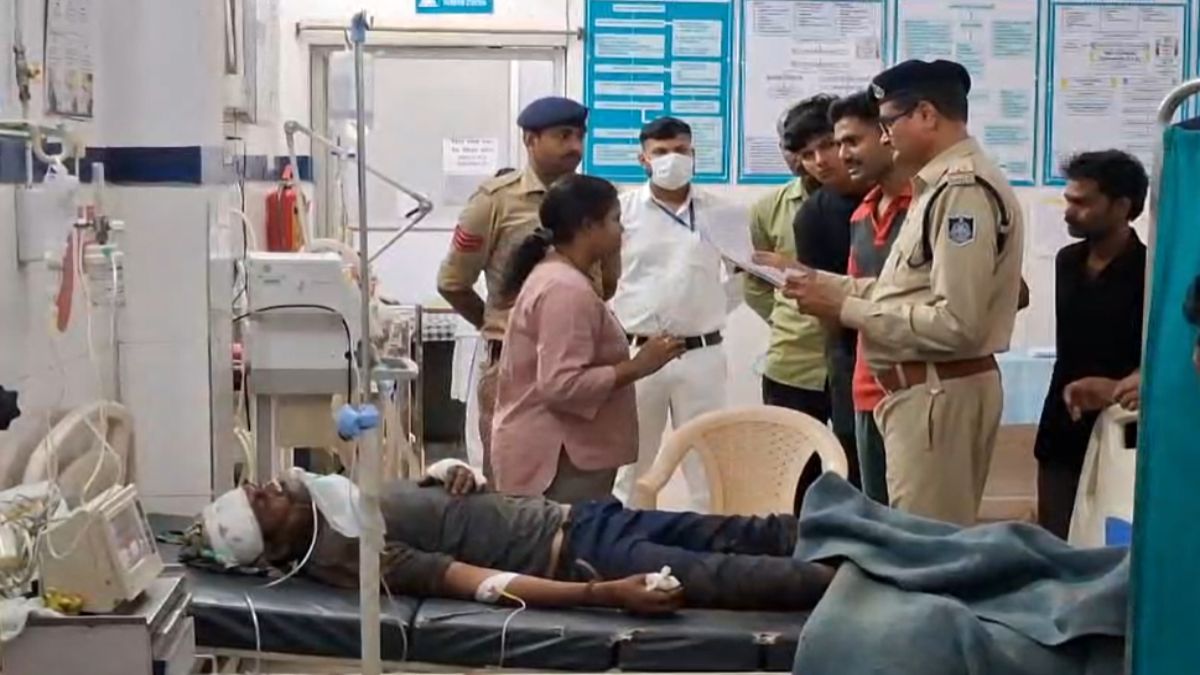 हथियारों से लैस चोरों से भिड़ गए परिजनः एक बदमाश धराया, दो फरार, दो घायल परिजन अस्पताल में भर्ती
