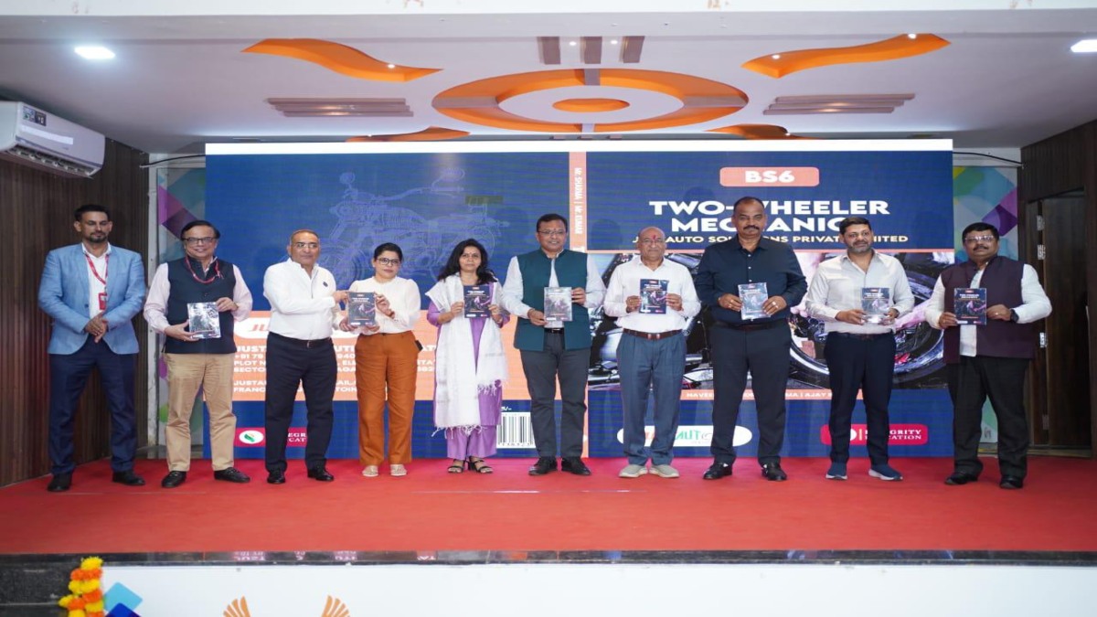 Kalinga University में दो नए उत्कृष्टता केंद्रों का उद्घाटन, ऑटोमोटिव क्षेत्र में शोध और प्रशिक्षण को मिलेगा बढ़ावा