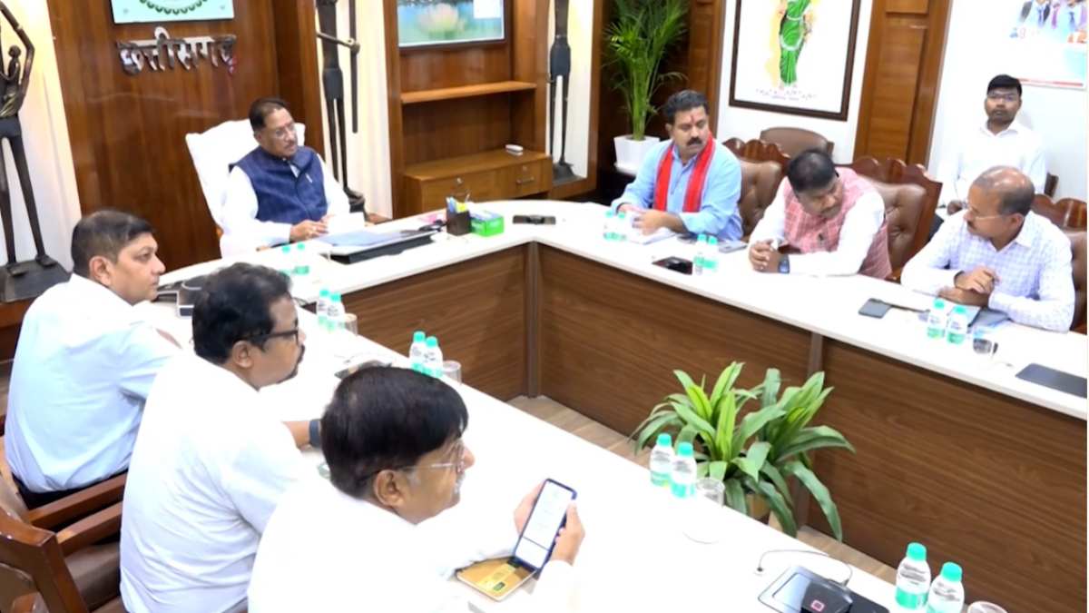 छत्तीसगढ़ आएंगे केंद्रीय गृहमंत्री अमित शाह, सीएम साय ने ली अफसरों की बैठक, तैयारियों को लेकर दिए निर्देश