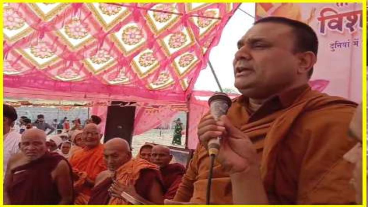 बौद्ध धर्म गुरु विवादित मामलाः हिंदू संगठनों ने जताया विरोध, संस्कृति बचाओ मंच के चंद्रशेखर बोले- भंते का बयान हिंदू समाज को तोड़ने वाला, कांग्रेस- BJP ने कही यह बात