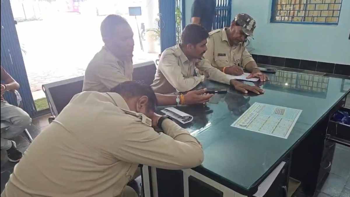 बड़ी खबर : अतिक्रमण हटाने गए वन अमले पर जानलेवा हमला, कर्मचारियों को बनाया बंधक