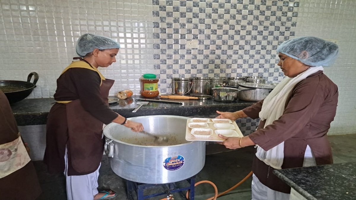 Nitish Cabinet: बिहार कैबिनेट की बैठक में 46 प्रस्तावों पर लगी मुहर, चुनाव से पहले नीतीश सरकार के बड़े फैसले