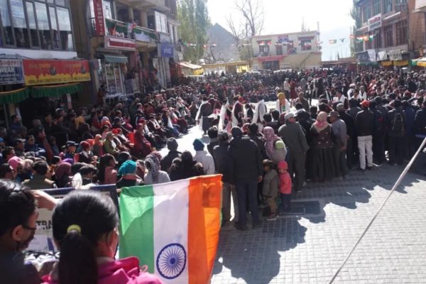 भारत के इस राज्य में अब 85 फीसदी नौकरियां लोकल लोगों के लिए आरक्षित ! डोमिसाइल नीति भी बदली