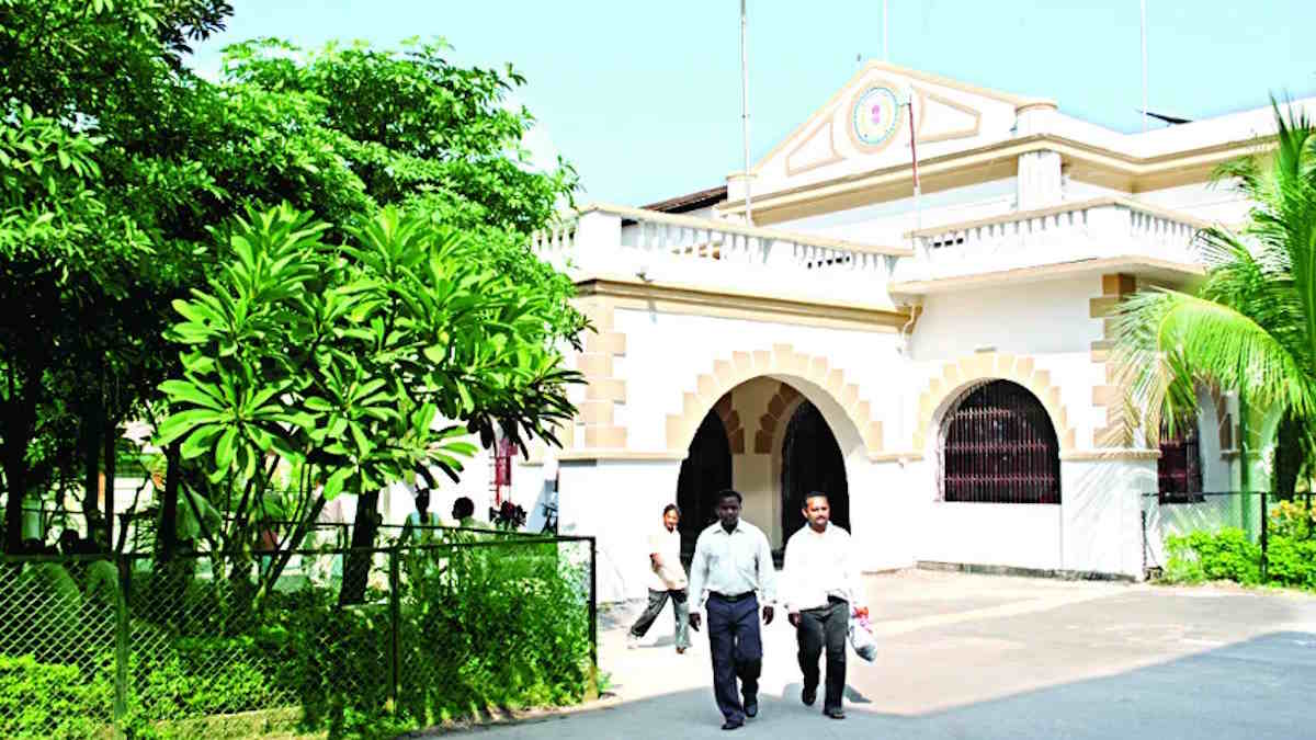दूसरे की जमीन को अपना बताकर बिल्डर ने करा ली रजिस्ट्री, एसडीएम की रिपोर्ट में शिकायत की पुष्टि के बाद एसएसपी को कार्रवाई के लिए लिखा गया पत्र…