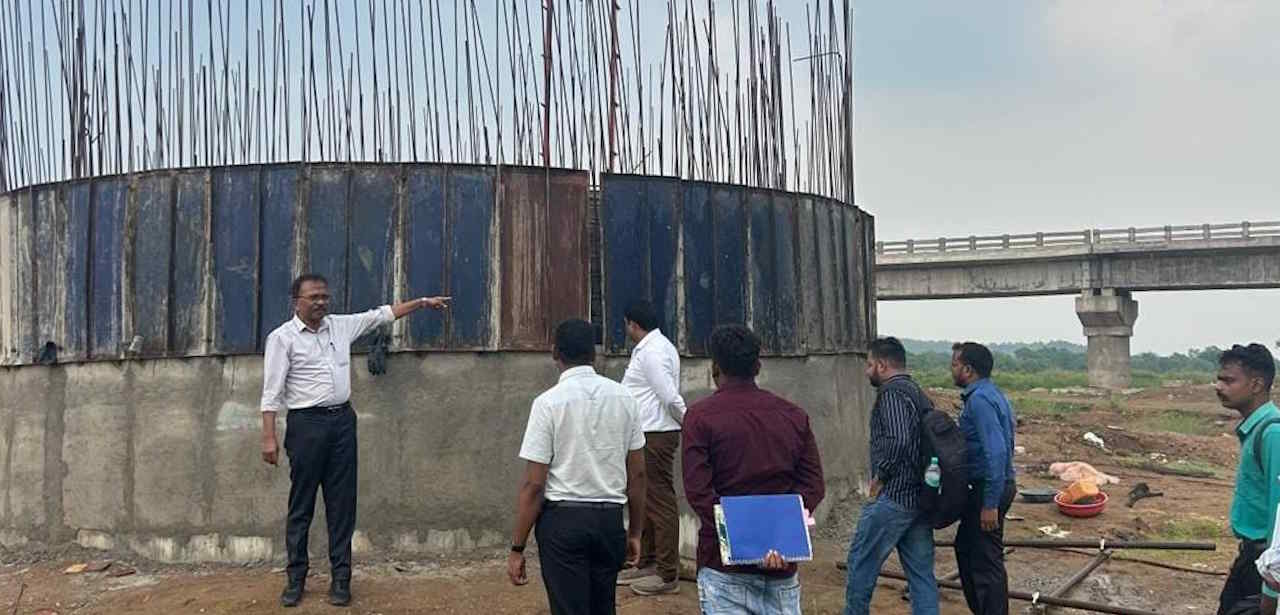 फ्लोराइड रहित पानी के लिए तरसता सुपेबेड़ा, अब तक महज 30 फीसदी ही काम हो पाया, निरीक्षण के बाद अधिकारियों ने दिए ठेकेदार पर कार्रवाई के दिए निर्देश…