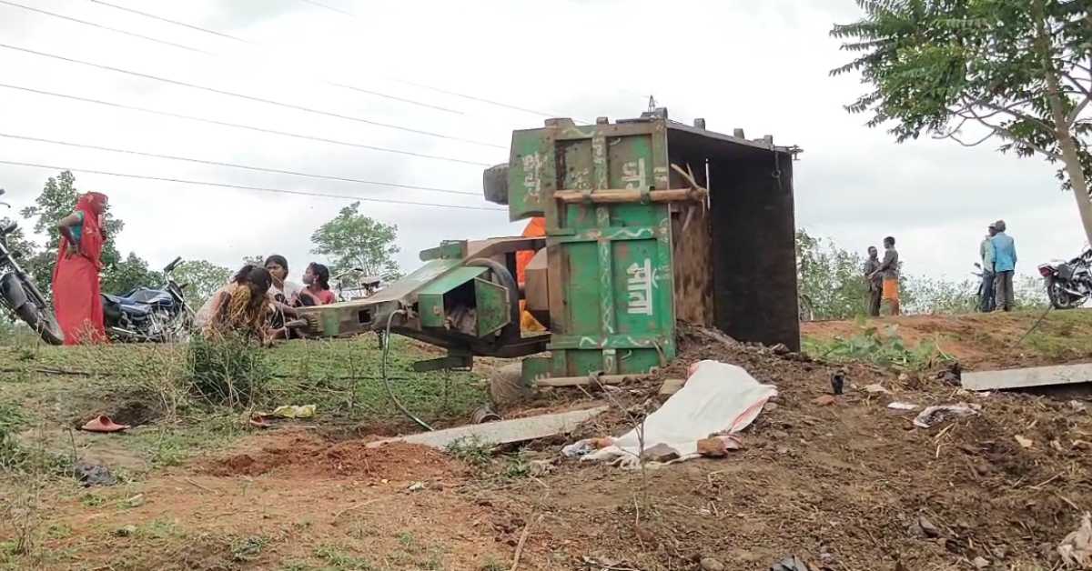 उमरिया में दर्दनाक हादसा: ट्रैक्टर पलटने से 10 साल के बच्चे की मौत, खेत जा रहा था मासूम, ड्राइवर फरार
