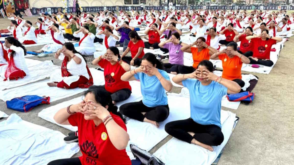 योग दिवस पर रायपुर में दो दिवसीय योग महोत्सव, भारतीय योग संस्थान के प्रशिक्षक देंगे निष्काम सेवा