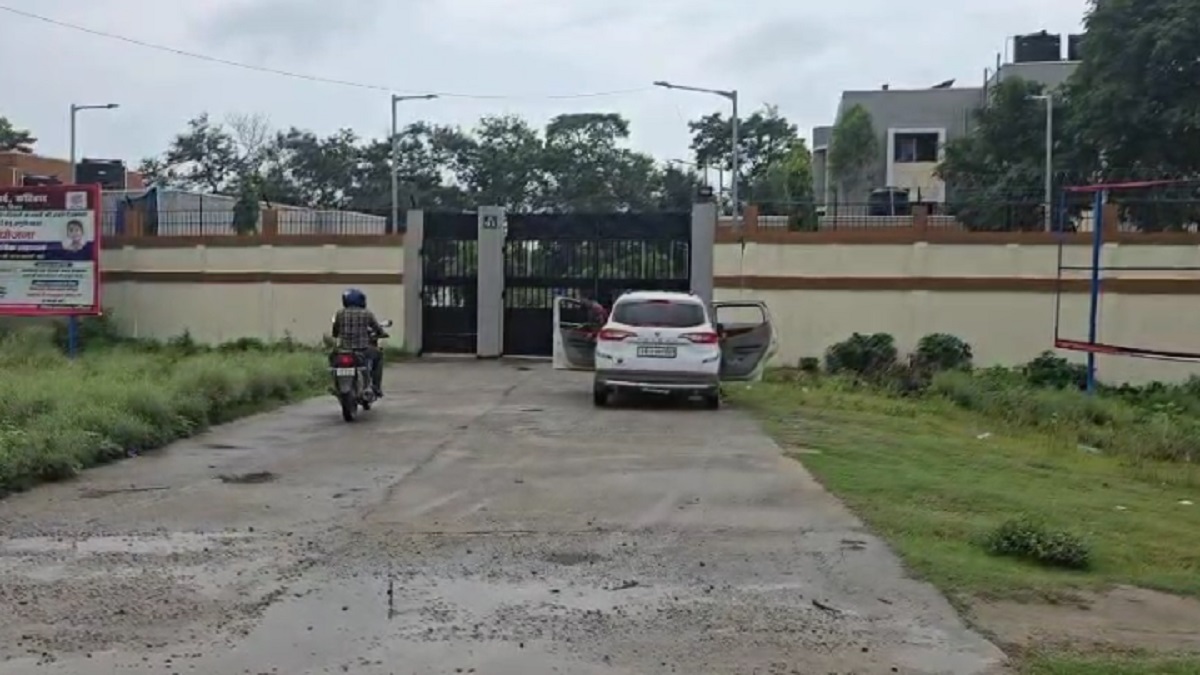 कटिहार में वृहद आश्रय स्थल से दीवार फांदकर 6 बच्चे फरार, प्रशासन ने 3 को पकड़ा, अन्य की तलाश जारी