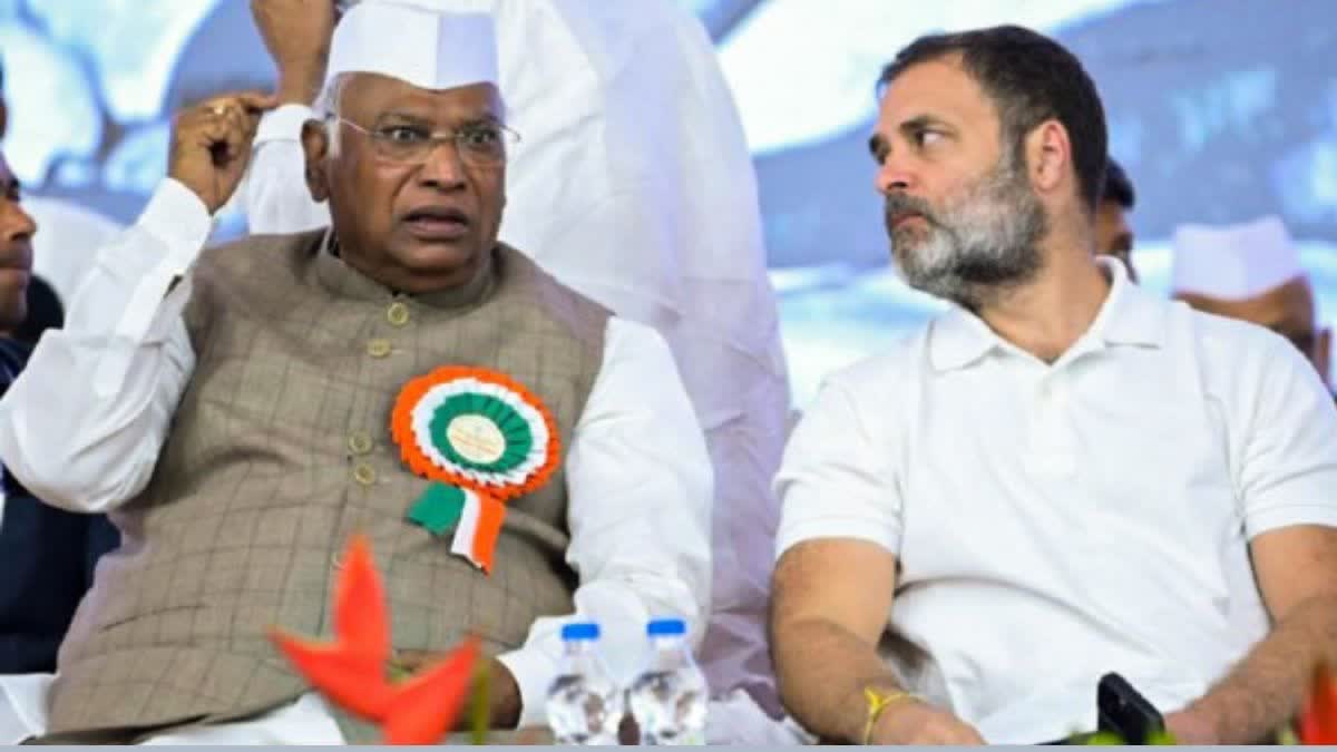 भुवनेश्वर पहुंचे राहुल गांधी, खड़गे के साथ ‘संविधान बचाओ यात्रा’ का किया नेतृत्व