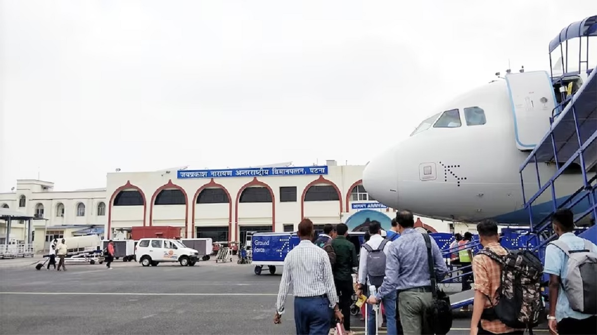‘कभी भी हो सकता है ब्लास्ट’, पटना एयरपोर्ट को बम से उड़ाने की मिली धमकी, अधिकारियों के उड़े होश