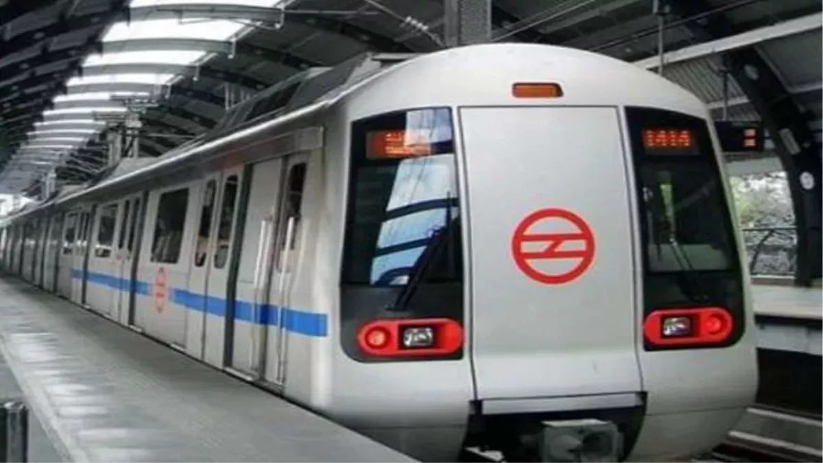 Patna Metro: 15 अगस्त से पटना में दौड़ेगी मेट्रो, एक साथ 150 यात्री कर सकेंगे सफर, जानें कितना देना होगा किराया?