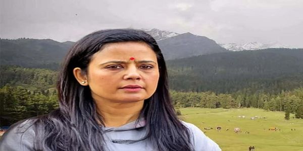 महुआ मोइत्रा ने की झारसुगुड़ा में 400 मज़दूरों को हिरासत में लेने पर ओडिशा सरकार की आलोचना, पुलिस ने दिया जवाब