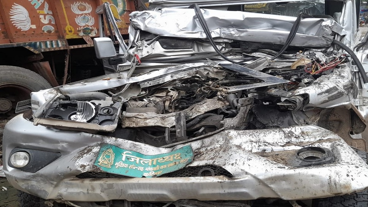 दुखद: सड़क हादसे में RJD के बड़े नेता की मौत, 4 लोग गंभीर रूप से घायल, लालू की ताजपोशी में शामिल होने के लिए पटना आते समय हुआ हादसा