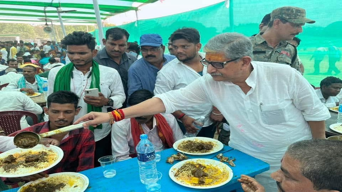 माथे पर त्रिपुंड, हाथों में कलावा बांधकर सावन के पवित्र महीने में मीट परोसते नजर आए ललन सिंह, JDU सासंद के ‘मटन पार्टी’ पर सियासी बवाल