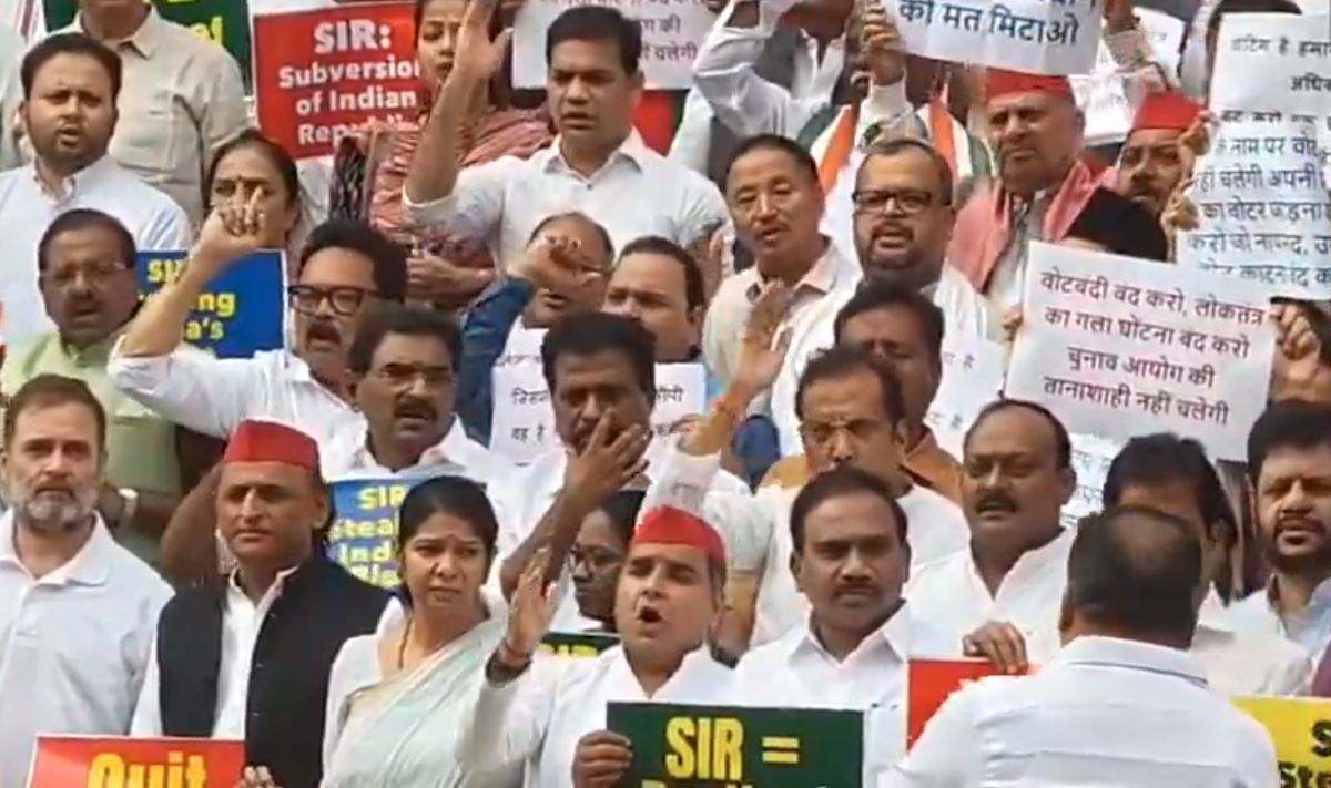 संसद के मानसून सत्र का दूसरा दिन: उपराष्ट्रपति जगदीप धनखड़ राज्यसभा नहीं आए; विपक्ष के हंगामे के बाद दोनों सदन 12 बजे तक स्थगित