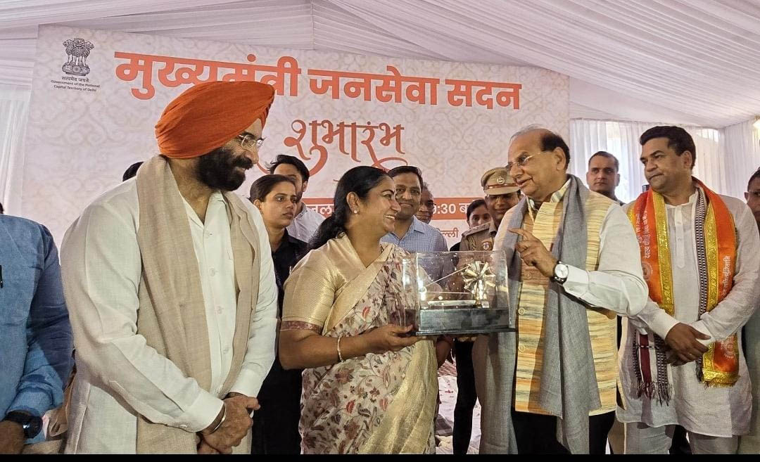CM रेखा गुप्ता के ‘जन सेवा सदन’ के उद्घाटन पर दिल्ली के मंत्री कपिल मिश्रा ने कहा-‘शीश महल’ में लगे पर्दों की कीमत से भी कम…