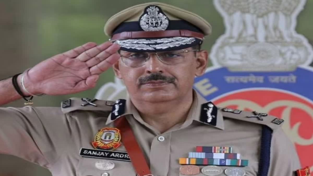 दिल्ली पुलिस कमीश्नर संजय अरोड़ा को एक्सटेंशन नहीं, कौन होगा नया कमिश्नर, इन IPS अधिकारियों के नाम रेस में