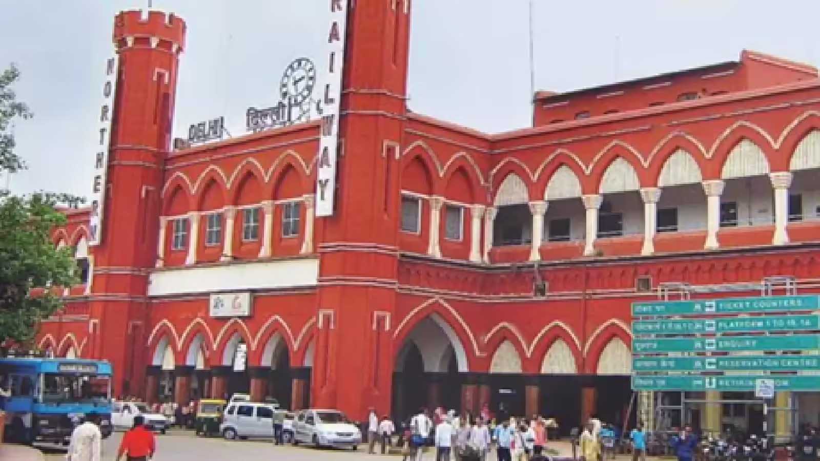 CM रेखा गुप्ता ने केंद्रीय रेल मंत्री अश्विनी वैष्णव को लिखा पत्र; पुरानी दिल्ली रेलवे स्टेशन का नाम बदलने की मांग