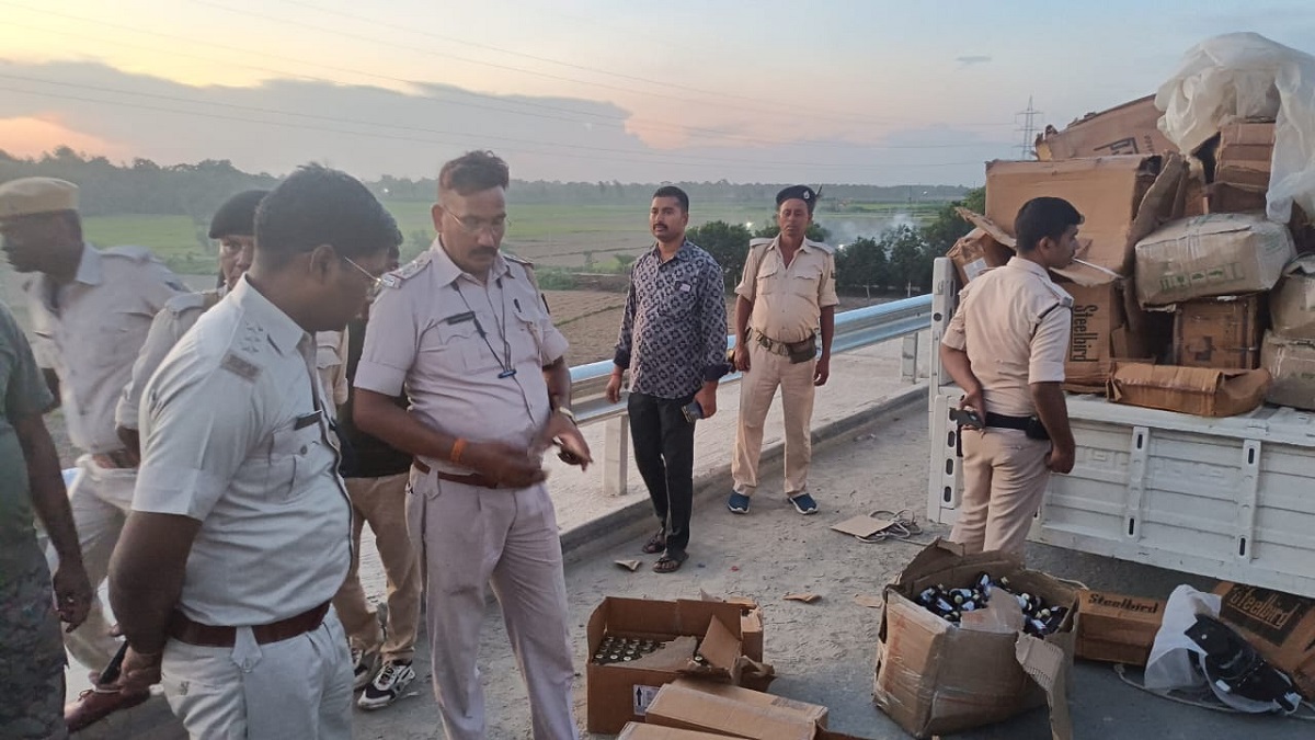 सहरसा पुलिस को मिली बड़ी सफलता, 13 लाख की कोडिन युक्त कफ सिरप के साथ 3 कारोबारी गिरफ्तार