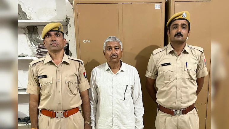 Rajasthan News: स्कूली बच्चों के साथ घिनौनी हरकत करने वाले शिक्षक को 22 जुलाई तक रिमांड, वकीलों ने पैरवी से किया इनकार