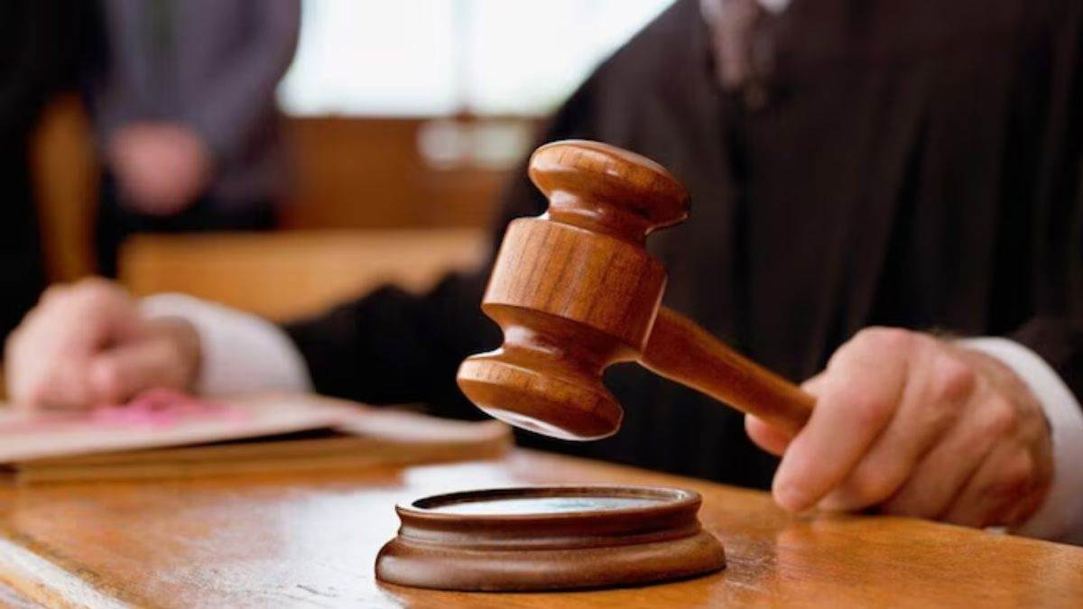 महिला को ‘r***i’ कहने पर अदालत ने आरोपी को लगाई फटकार, कहा- यह साधारण अपमान नहीं