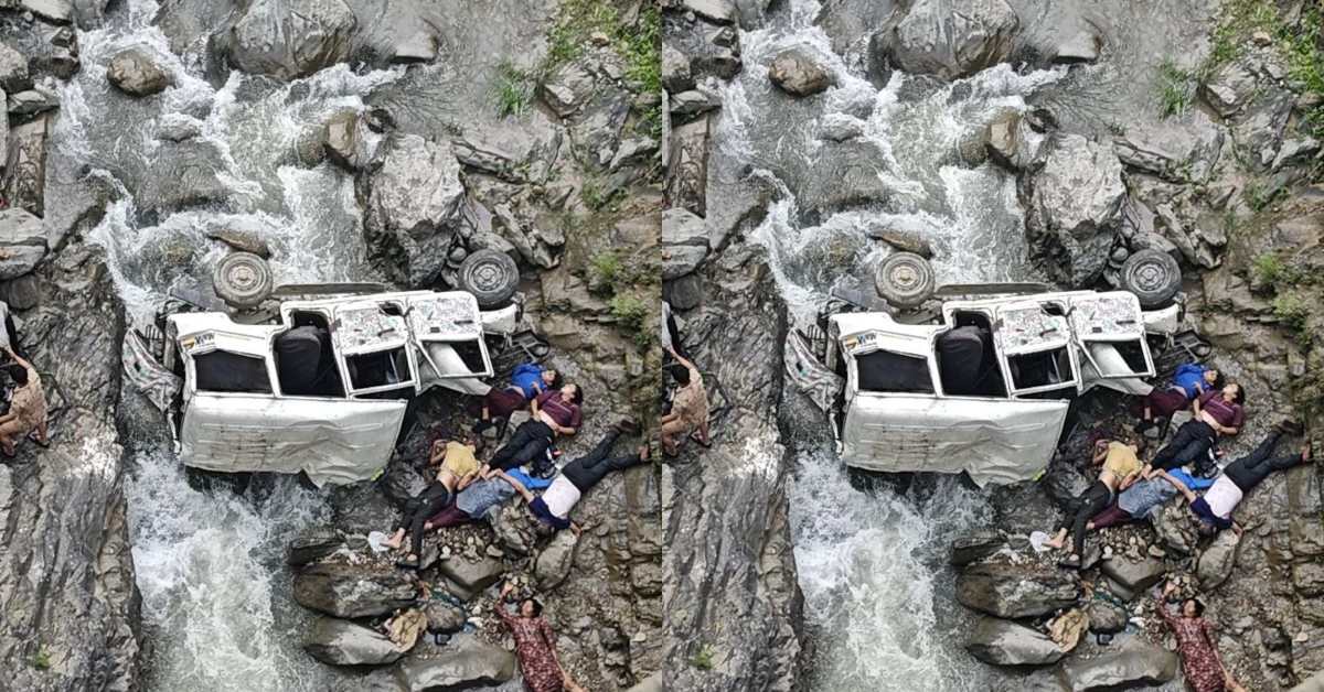 घाटी, घटना और मौत का खौफनाक मंजरः 150 फीट नीचे खाईं में जा गिरी जीप, वाहन सवार 8 लोगों की गई जान, 3 गंभीर घायल