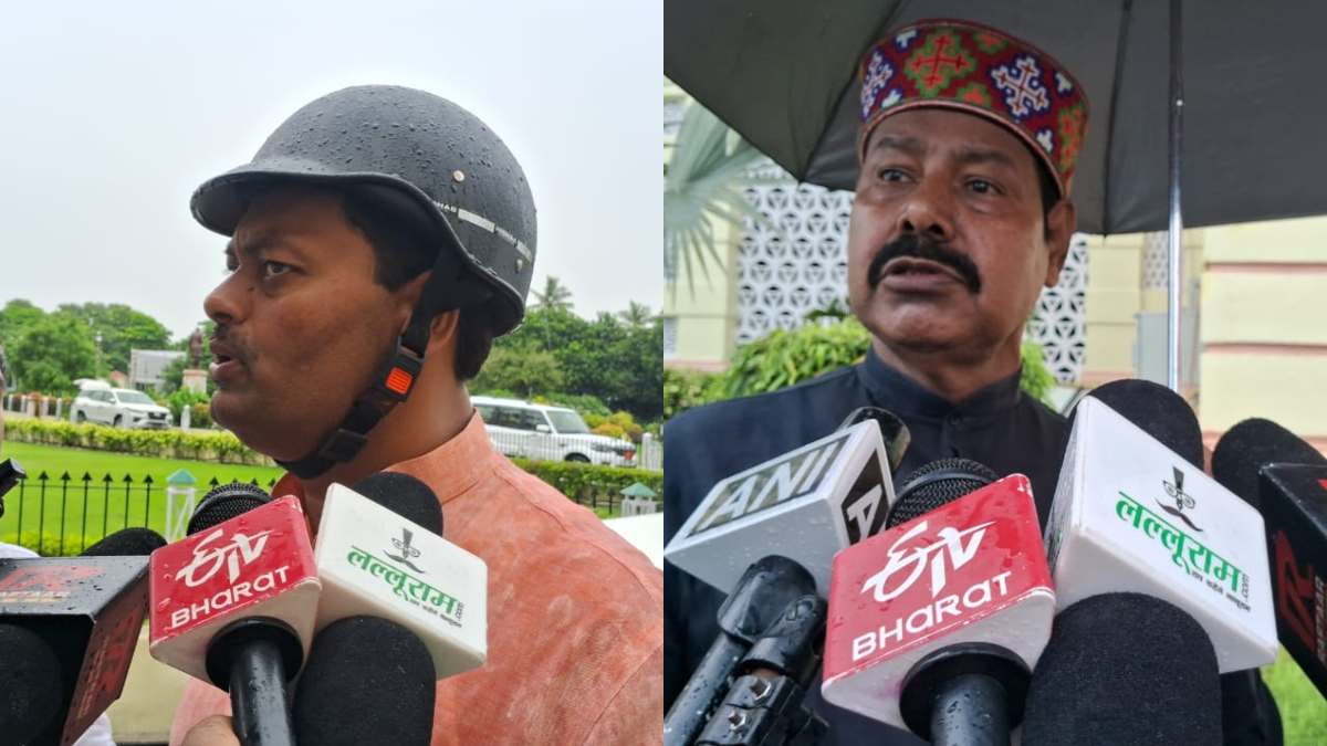 Bihar Assembly Session Day-5: हेलमेट पहनकर सदन की कार्यवाही में भाग लेने पहुंचे BJP विधायक, कहा- विपक्ष से डर लगता है; RJD MLA ने किया पलटवार