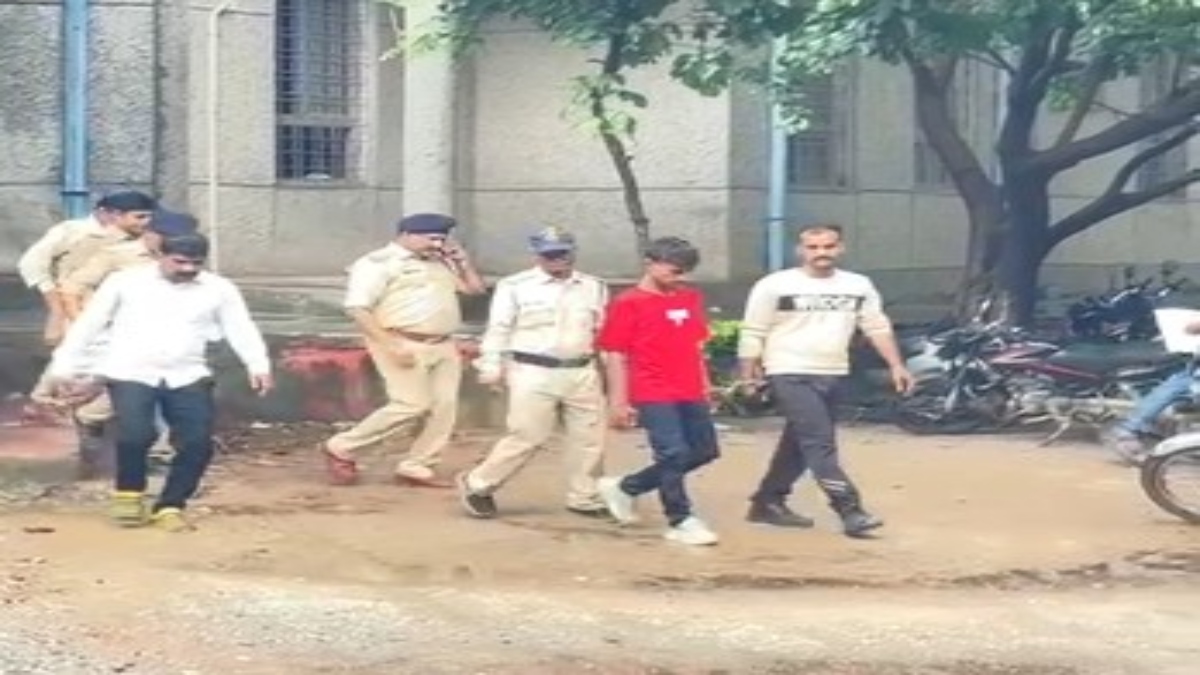 स्कॉर्पियो चोरी मामले में सनसनीखेज खुलासा: पुलिस आरक्षक सहित दो आरोपी गिरफ्तार, ऐसे दिया वारदात को अंजाम 