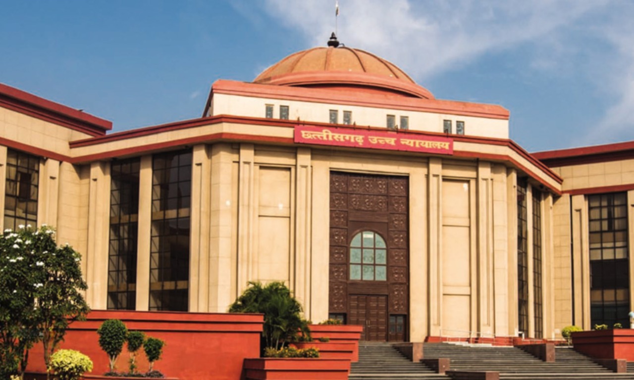 Chhattisgarh Highcourt ने SSP को अवमानना नोटिस किया जारी, जानिए पूरा मामला…