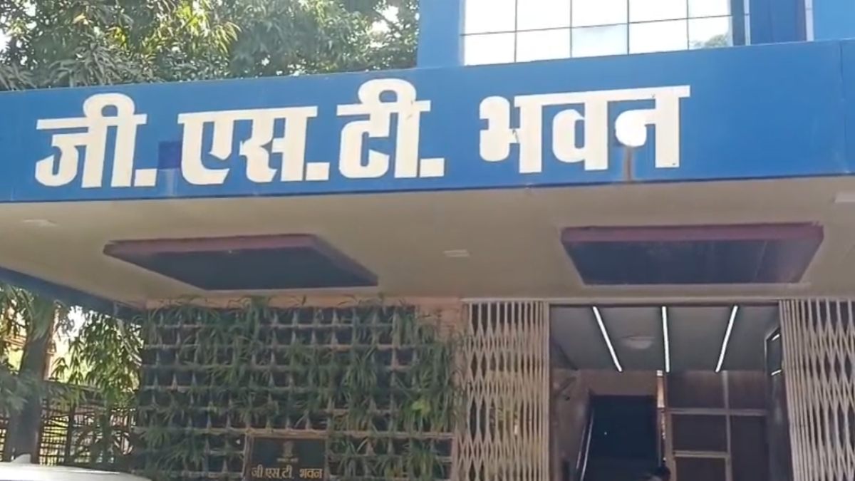 Exclusive: सेंट्रल GST की छापामार कार्रवाई; जबलपुर-नरसिंहपुर में फर्जी बिलों की धोखाधड़ी उजागर, स्क्रैप व्यापारी नरु अग्रवाल समेत कई फर्मों पर छापा, लाखों का जीएसटी क्रेडिट घोटाला